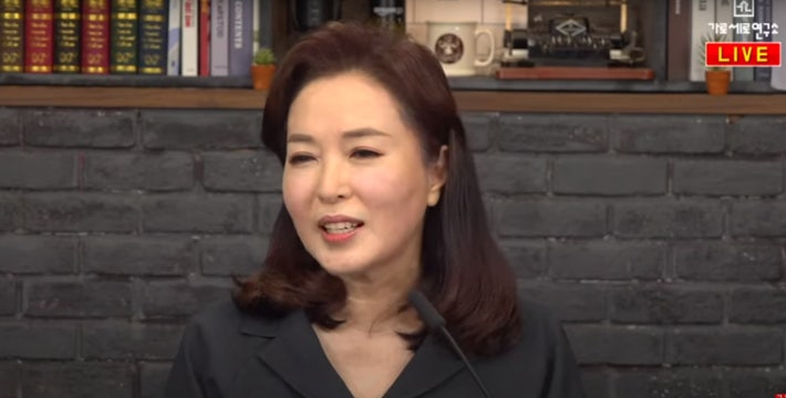 김민전 나이 교수 남편 직업 결혼 자녀 가족 고향 프로필 : 네이버 블로그 김민전 나이 교수 남편 직업 결혼 자녀 가족 고향 프로필 : 네이버 블로그