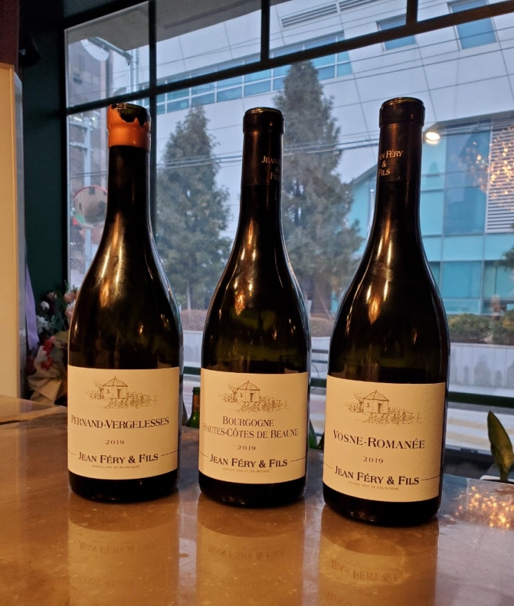  Jean Fery & Fils Bourgogne Hautes Cotes de Beaune, Pernand Vergelesses, Vosne Romanee 2019