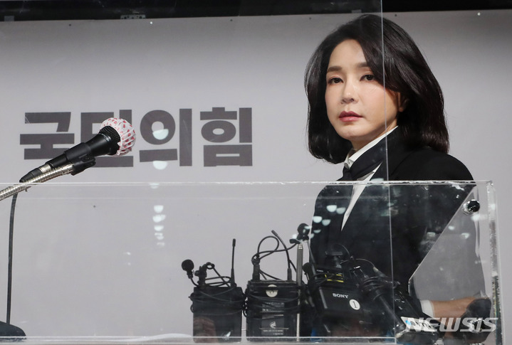 스트레이트 MBC 오늘 김건희 7시간 통화 녹음 방송 이명수 기자 파장 촉각 스트레이트 MBC 오늘 김건희 7시간 통화 녹음 방송 이명수 기자 파장 촉각