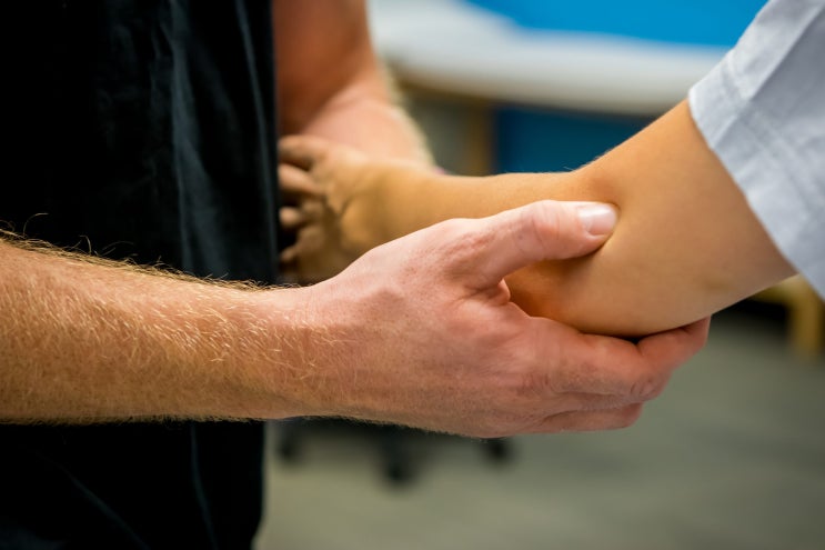  [평택/안성운동재활/도수치료]흔한 팔꿈치 통증-테니스엘보(Lateral Epicondylalgia)