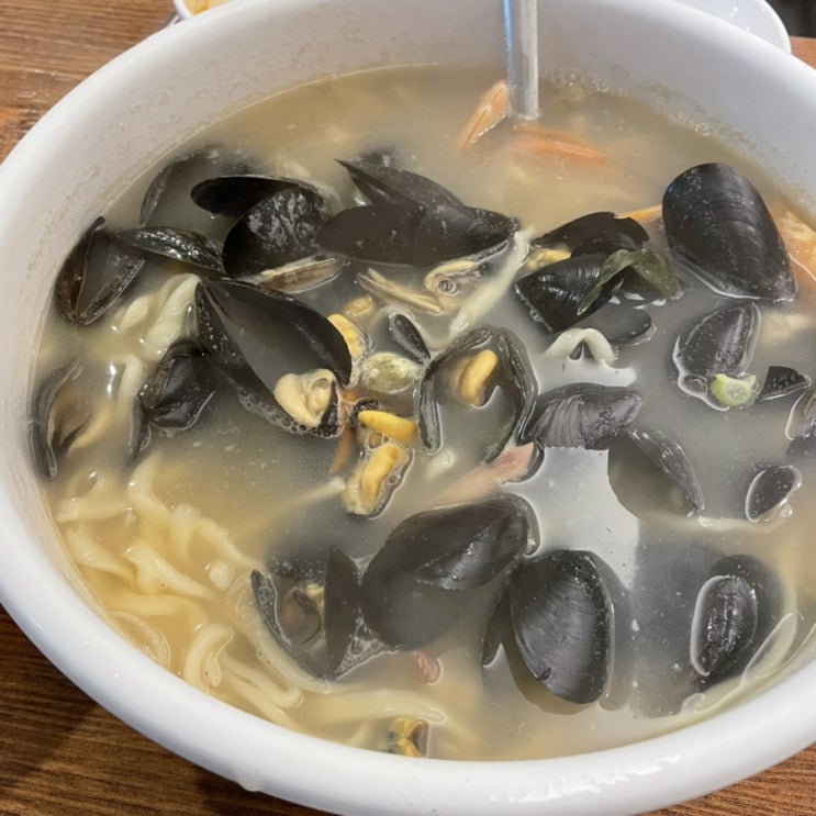  인하대 맛집 인하칼국수 (해물칼국수, 보리밥, 오징어전)