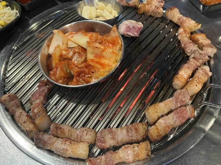  문정역 맛집! 문정동 삼겹살은 인생돼지 송파본점