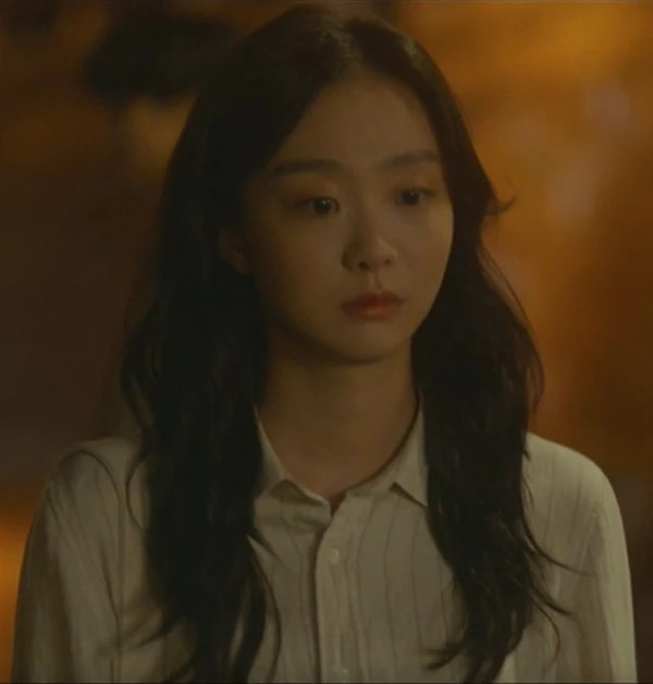 배우 김다미, 피팅 모델 시절 사진 "데뷔 전에도 배우 느낌" ... 누리꾼들 화들짝 놀라 배우 김다미, 피팅 모델 시절 사진 "데뷔 전에도 배우 느낌" ... 누리꾼들 화들짝 놀라
