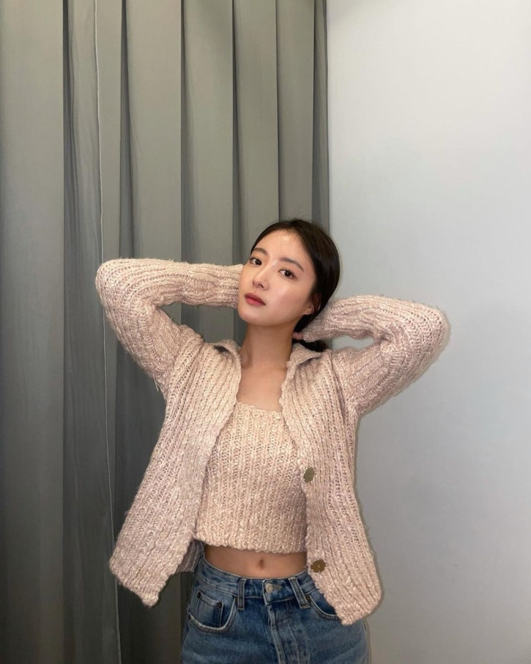 배우 이세영, 배꼽 드러난 크롭티 입은 덕임이...날씬한 몸매와 청순한 외모 돋보여 배우 이세영, 배꼽 드러난 크롭티 입은 덕임이...날씬한 몸매와 청순한 외모 돋보여