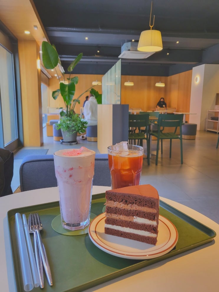 대구 동성로 카페 추천 '루시드' :: 깔끔한 디저트 맛집 내돈내산 후기 대구 동성로 카페 추천 '루시드' :: 깔끔한 디저트 맛집 내돈내산 후기