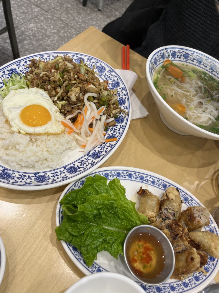  [신촌 맛집/신촌역 맛집/신촌 쌀국수] 맘맘 테이블(MAM MAM TABLE)