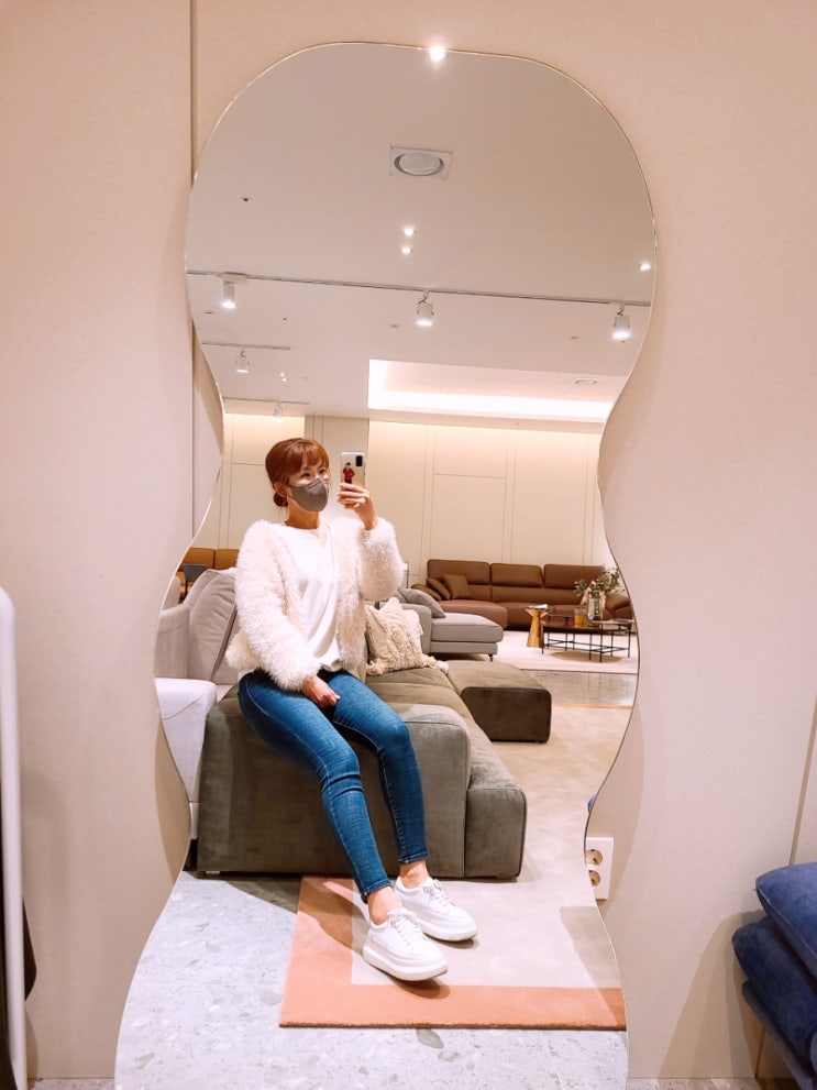  이서진쇼파 천안 자코모 에이스스퀘어에서!