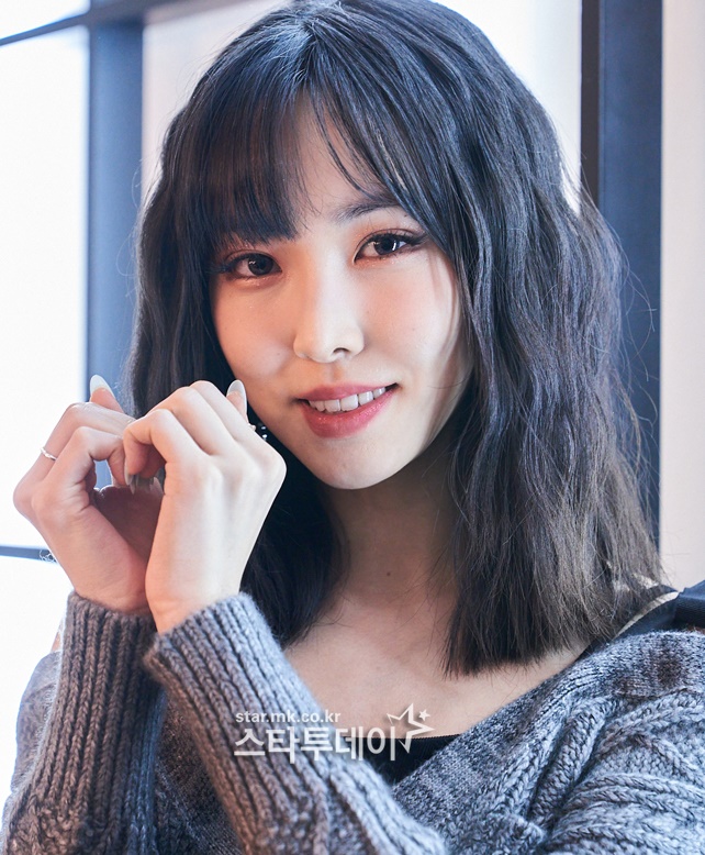 그룹 여자친구 출신 유주, 솔로 앨범 'REC.' 발매 "멤버들이 없으니 부담감 있다" 그룹 여자친구 출신 유주, 솔로 앨범 'REC.' 발매 "멤버들이 없으니 부담감 있다"
