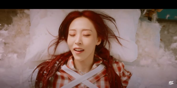  [MV] 문별 _ LUNATIC [뮤비/가사/듣기]