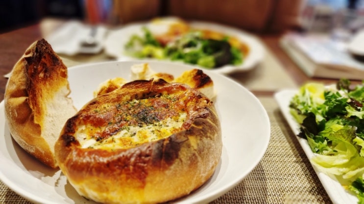  파주 출판도시 맛집, 브런치 카페(북카페) 목요일_분위기도 음식도 취향저격이네요