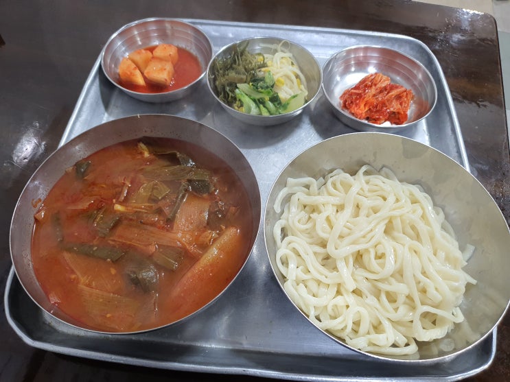 [서울 문배동 육칼] 쌀쌀한 날씨 육개장 칼국수