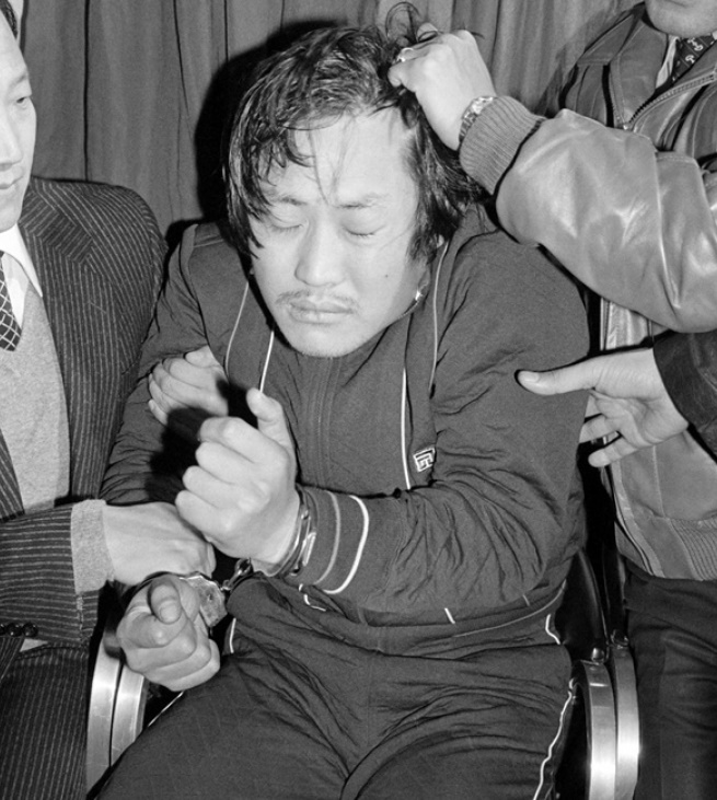 이윤상 유괴 살인사건 범인 주영형 체육교사 전두환 사형 꼬리에 꼬리를 무는 그날이야기 이윤상 유괴 살인사건 범인 주영형 체육교사 전두환 사형 꼬리에 꼬리를 무는 그날이야기