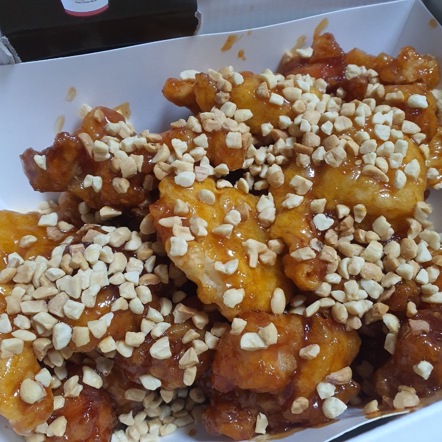 치킨매니아 홍제1호점 사진 5
