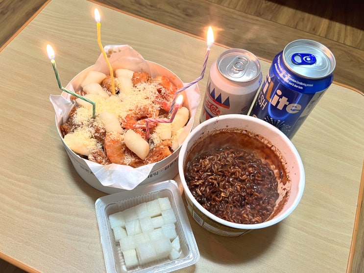  광주포장, 치킨에 초 꽂는 치킨케이크 바른치킨 광주광천점