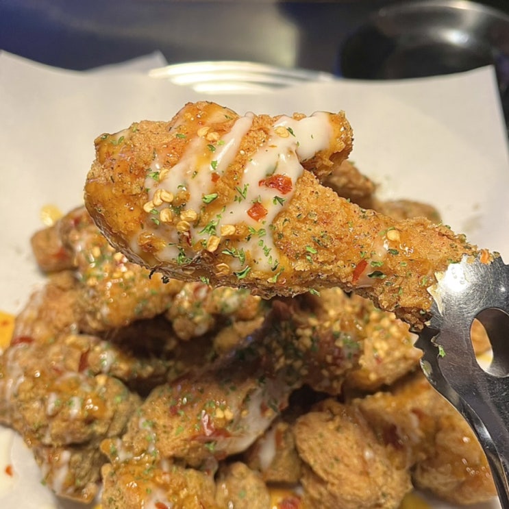  부산 용호동 맛집 철인7호에서 핫매료치킨 먹어본 솔직후기