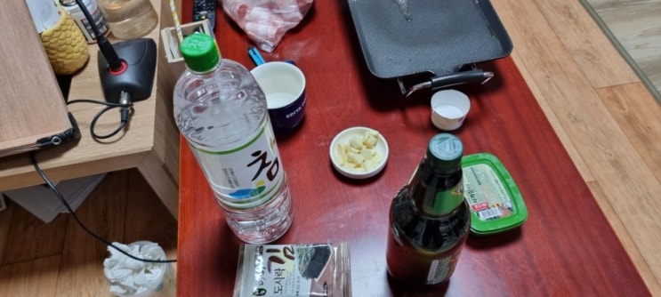  포항 왕 김밥 떡볶이 만두와 대패삼겹살에 파무침까지~