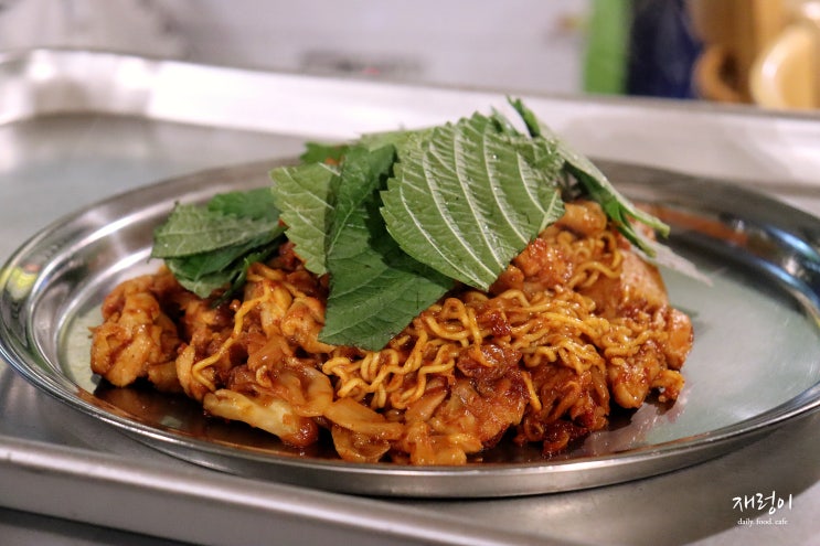  청주 닭갈비, 성화동 철통닭갈비 치즈대박