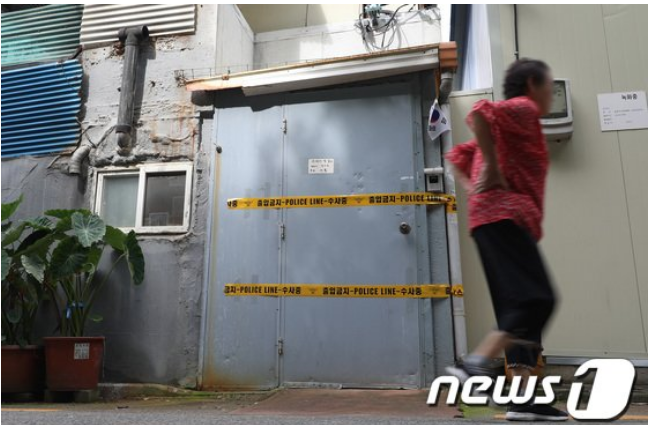 '10대 형제 친할머니 살해'…대구시민단체 "조손가정 지원책 마련" 촉구 '10대 형제 친할머니 살해'…대구시민단체 "조손가정 지원책 마련" 촉구