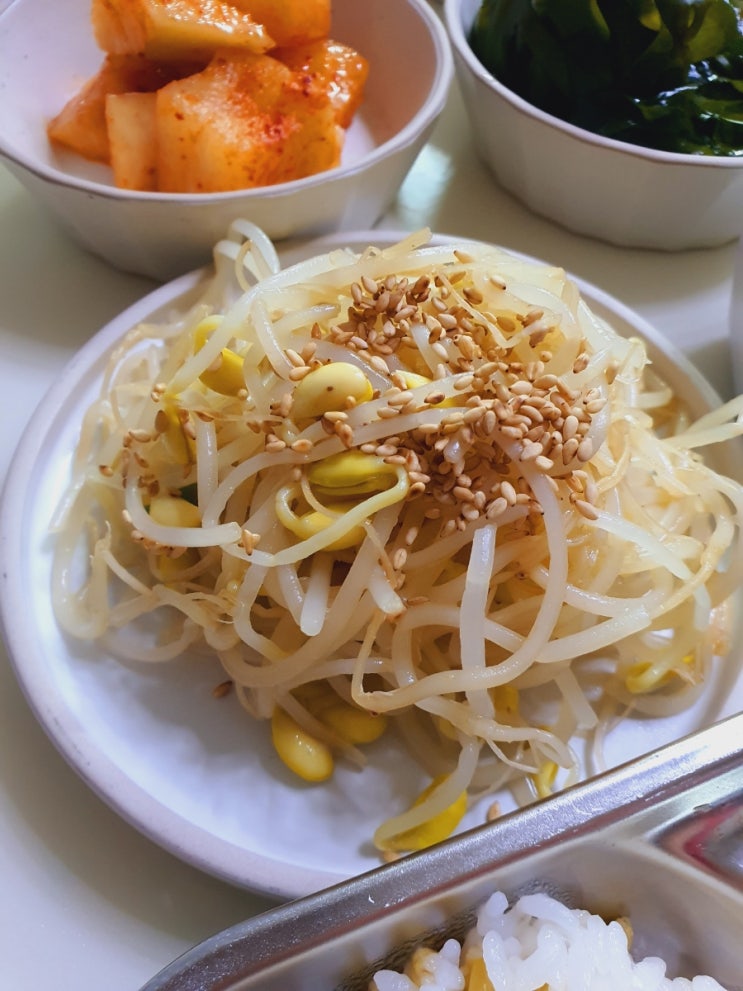  우리아이 반찬으로 콩나물 무침 어떠세요?