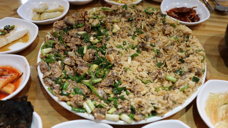  강릉 엄지네꼬막집 1호점(엄지네포장마차) 꼬막무침비빔밥 최초 개발 원조 맛집