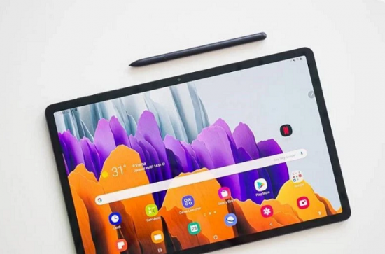 아마존을 비롯한 해외 쇼핑몰을 통해 삼성 갤럭시탭 S8 Galaxy Tab S8 시리즈에 대한 모든 정보들이 공개되었습니다 아마존을 비롯한 해외 쇼핑몰을 통해 삼성 갤럭시탭 S8 Galaxy Tab S8 시리즈에 대한 모든 정보들이 공개되었습니다