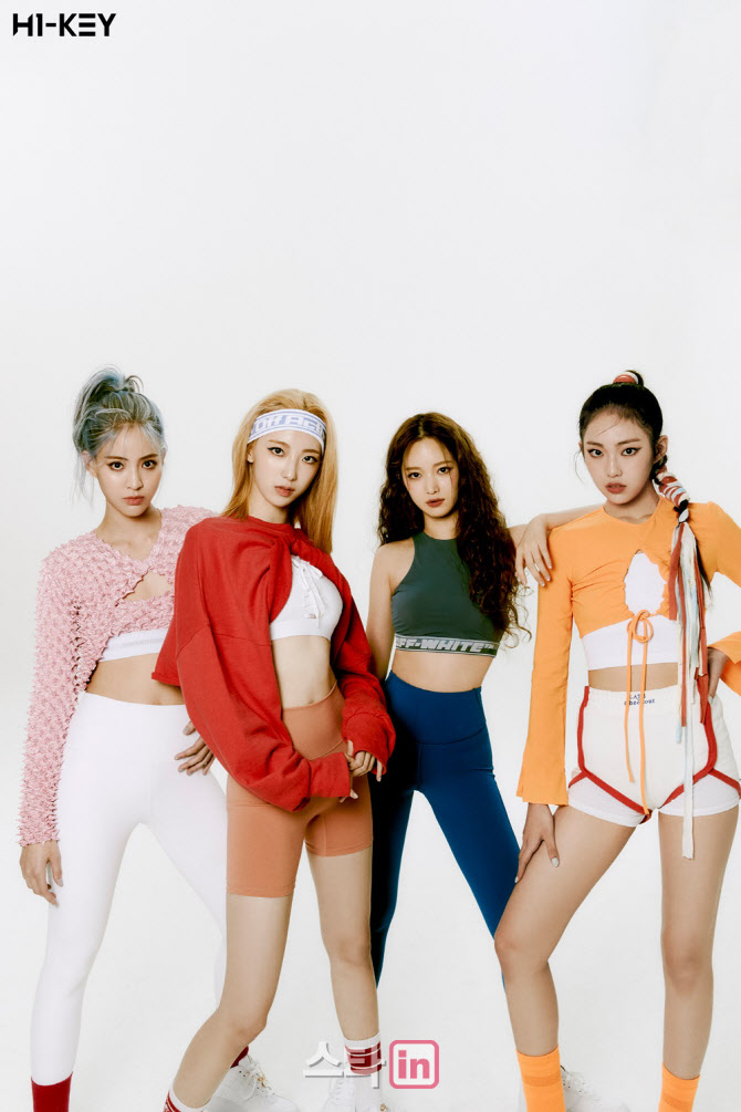하이키 서이·리이나·시탈라·옐, 타이틀곡 '애슬레틱 걸' 무서운 인기 상승세 하이키 서이·리이나·시탈라·옐, 타이틀곡 '애슬레틱 걸' 무서운 인기 상승세