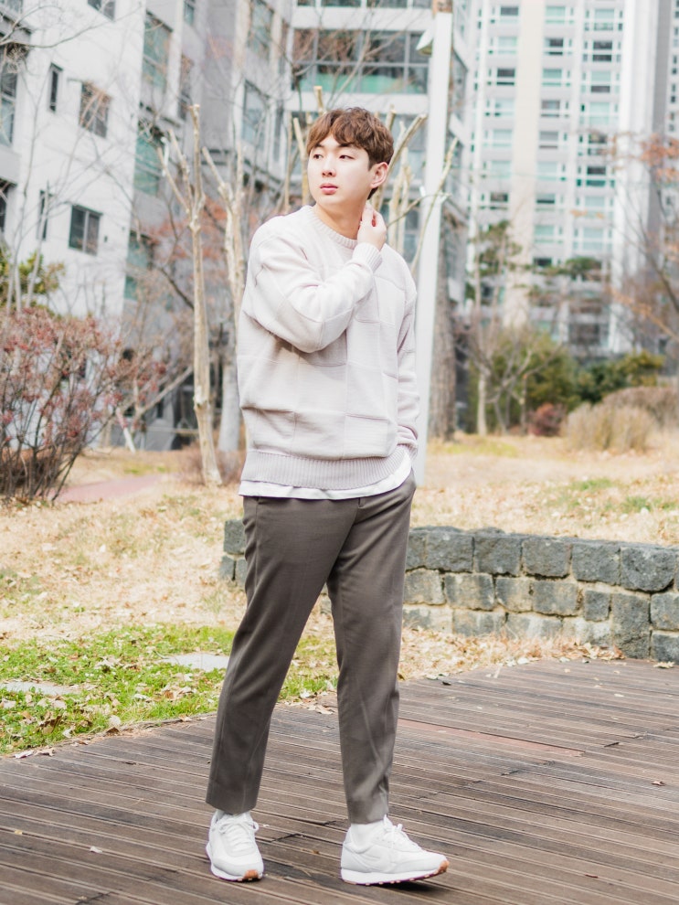  남자 크루넥 니트, 아이보리 코디 이렇게 (with. 매드마르스)