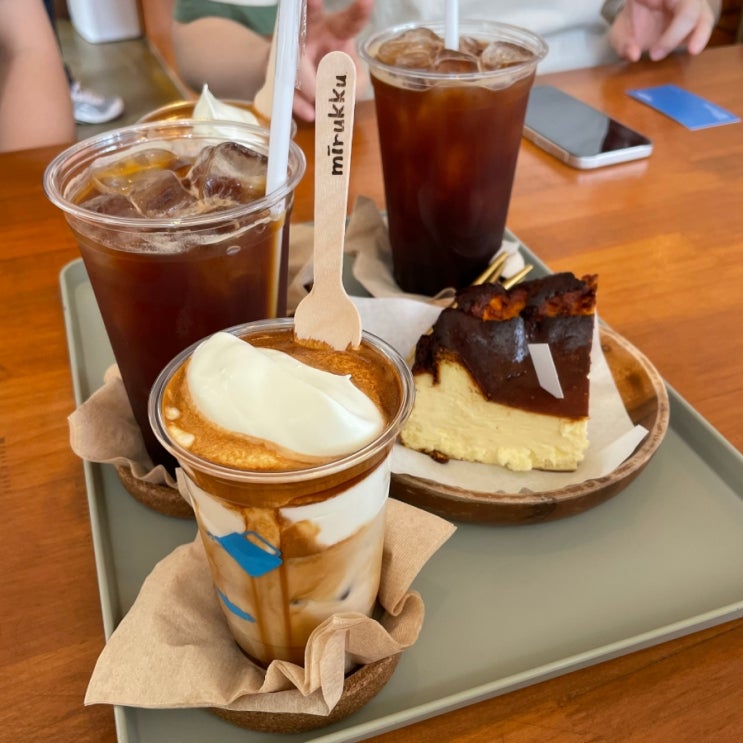  [밤리단길] 플랫슈페너가 맛있는 미루꾸커피