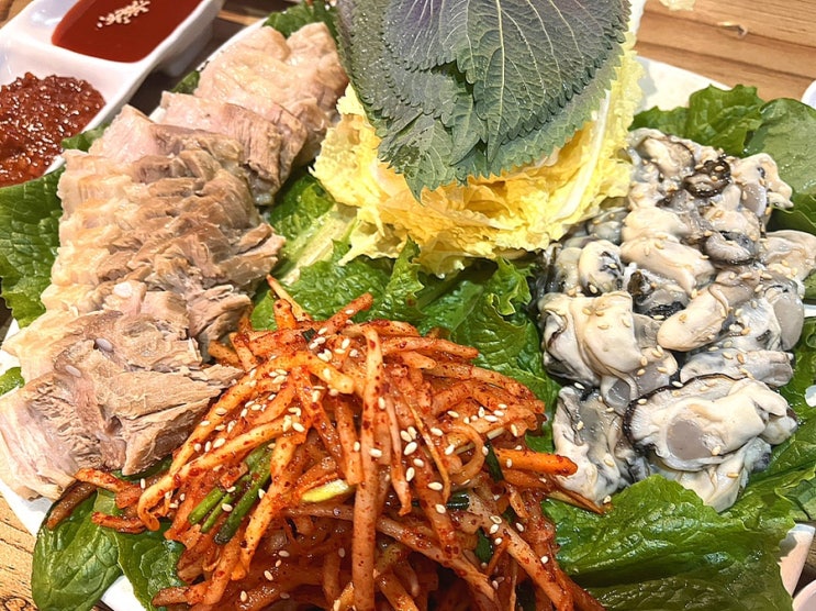  굴보쌈이 유명한 백운동 맛집 "낭만닭곰탕"