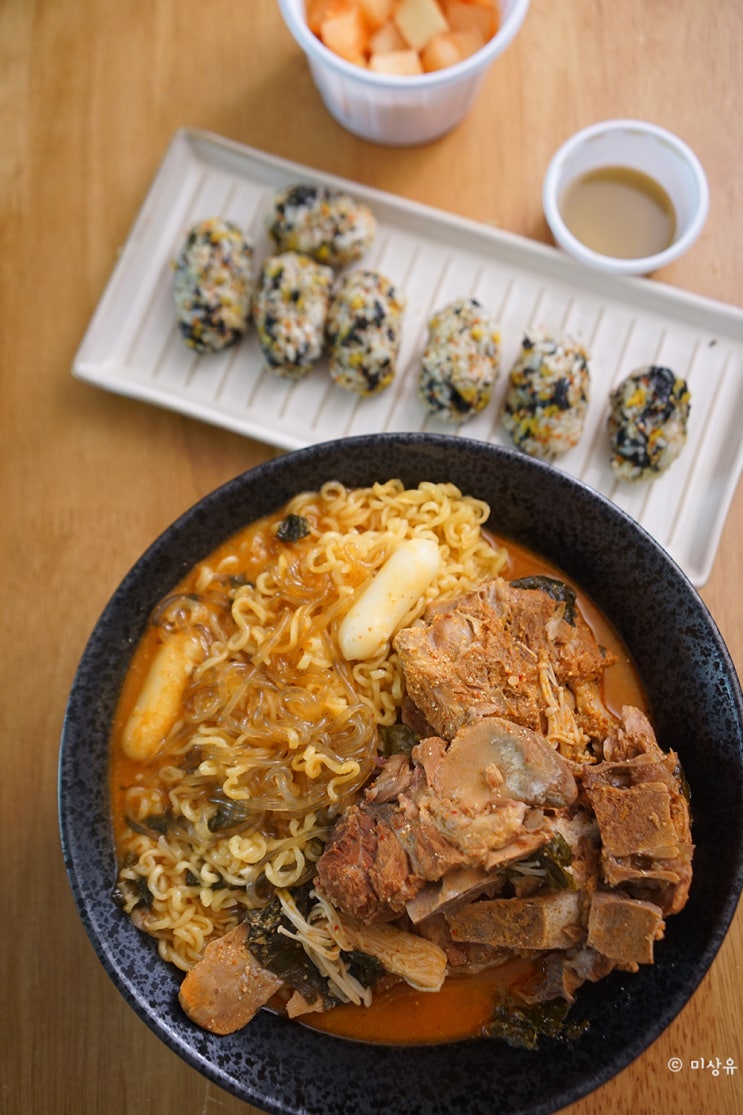  김포 배달맛집 모녀진 감자탕 푸짐해요.