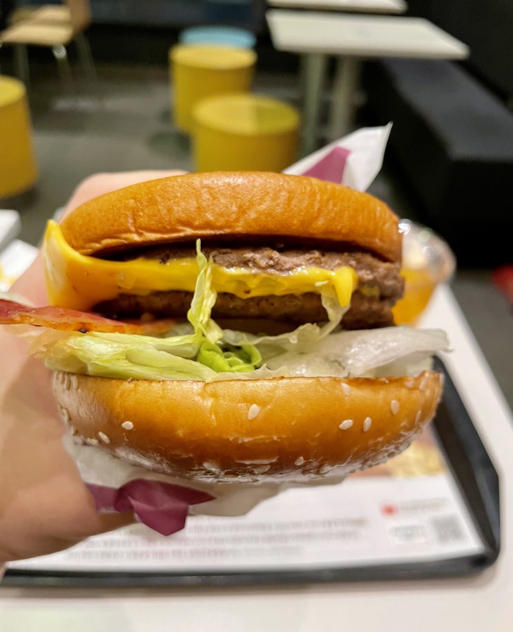 [맛집] 국민 햄버거 맥도날드는 살안쪄, 인절미 후라이 후기 맥도날드 어플 꿀팁! - 버거믈리에 베이직 of 베이직