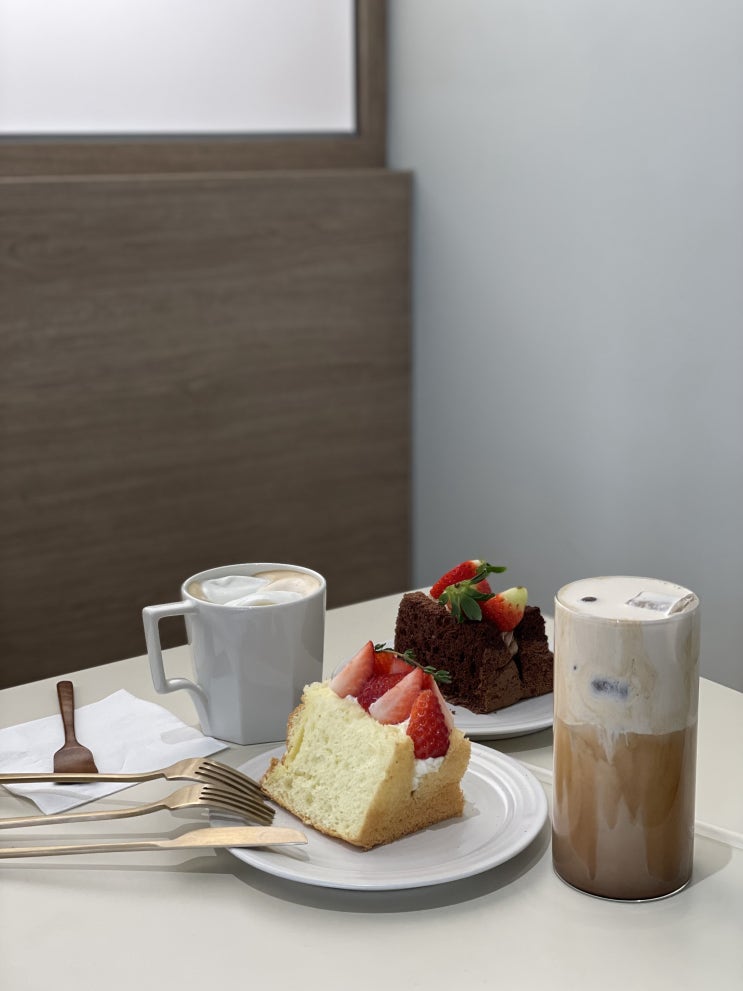  쉬폰케이크가 맛있는 강남디저트카페 개포동카페 블랑커피