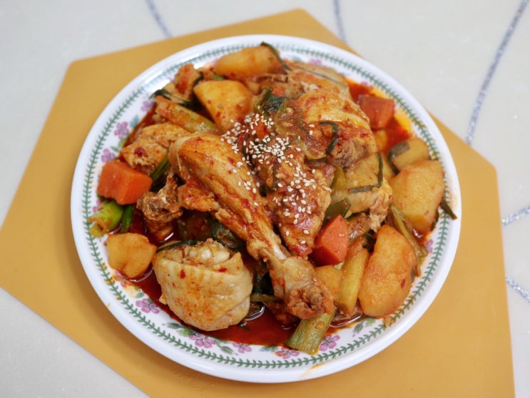  전국택배맛집 기찻길역오막살이 마늘닭볶음탕 밀키트 추천해요