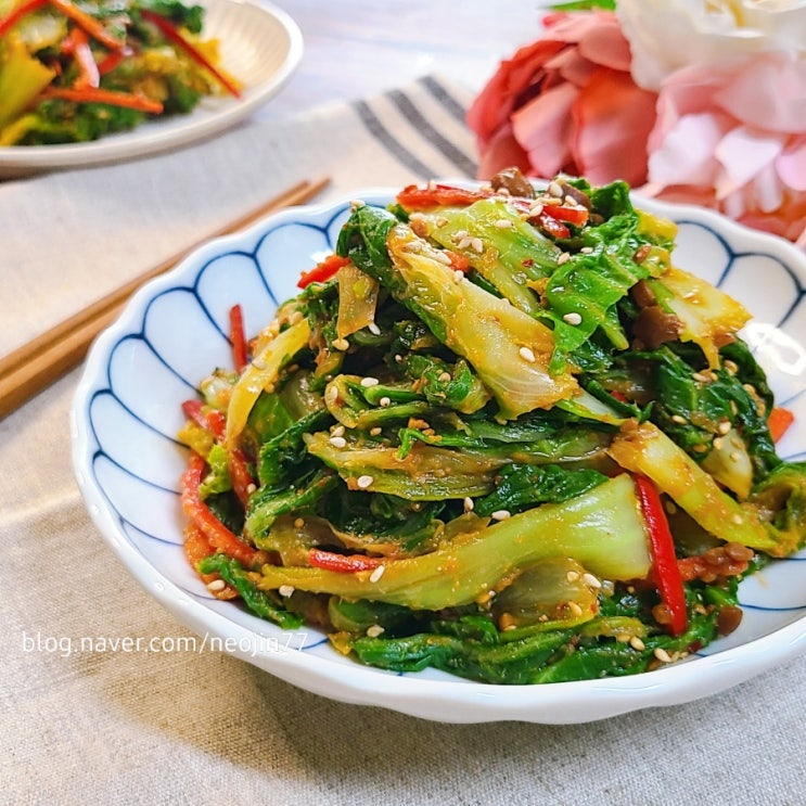 봄동된장무침 구수한 된장 고소한 봄동 아침반찬 봄동나물요리 봄동된장무침 구수한 된장 고소한 봄동 아침반찬 봄동나물요리