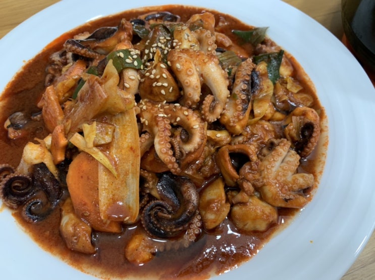 파주맛집 용두동 나정순할매쭈꾸미" 를 밀키트로! 양도많고 양념도 맛있게 매운맛이라 자꾸만 당겨요~ 파주맛집 용두동 나정순할매쭈꾸미" 를 밀키트로! 양도많고 양념도 맛있게 매운맛이라 자꾸만 당겨요~
