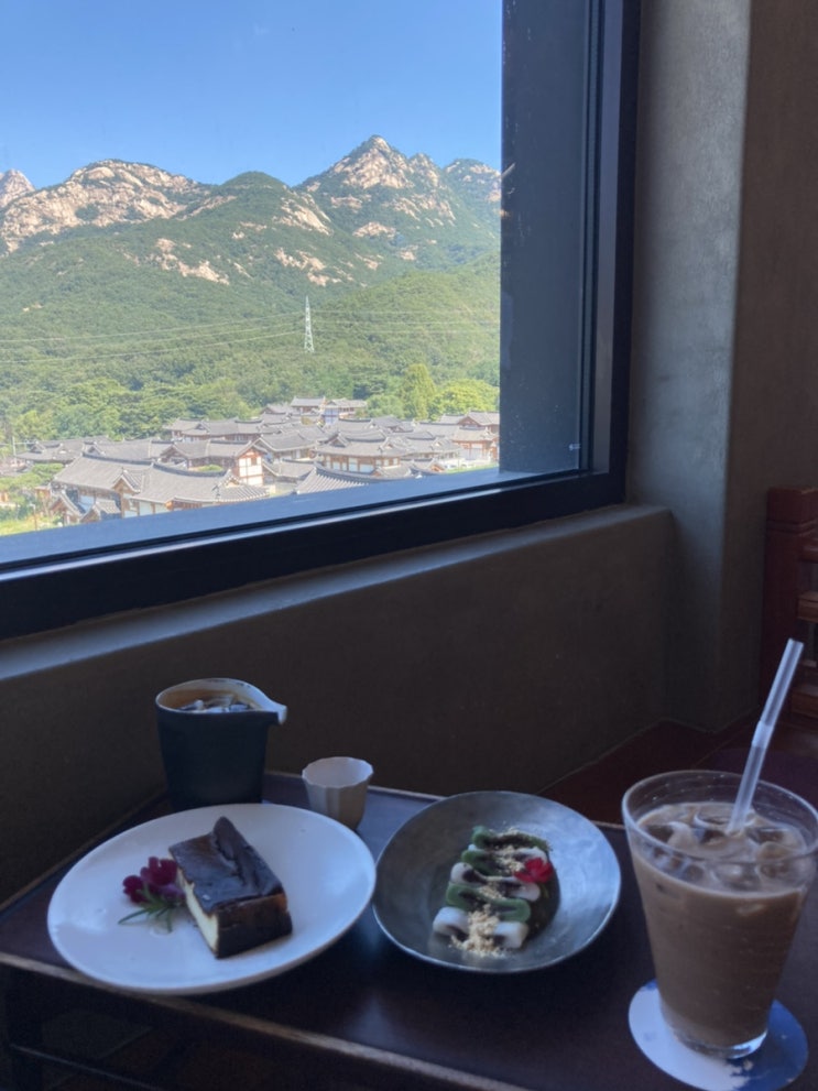  [은평] 한옥마을 뷰맛집 카페 1인1잔 (ft. 한옥뷰, 산뷰)