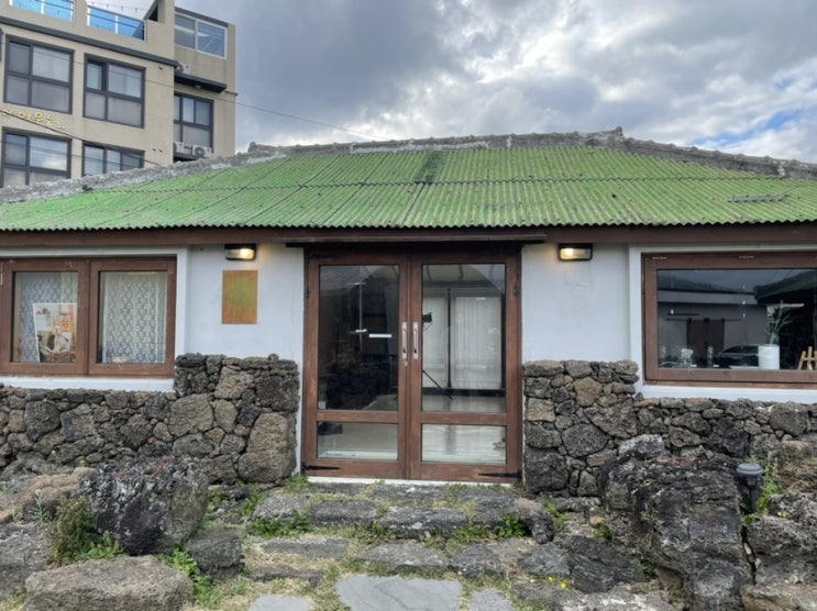  제주에서 인생 사진 남기고 싶다면? 제주를 담은 사진관, 제주 월정리 '달믄곳'