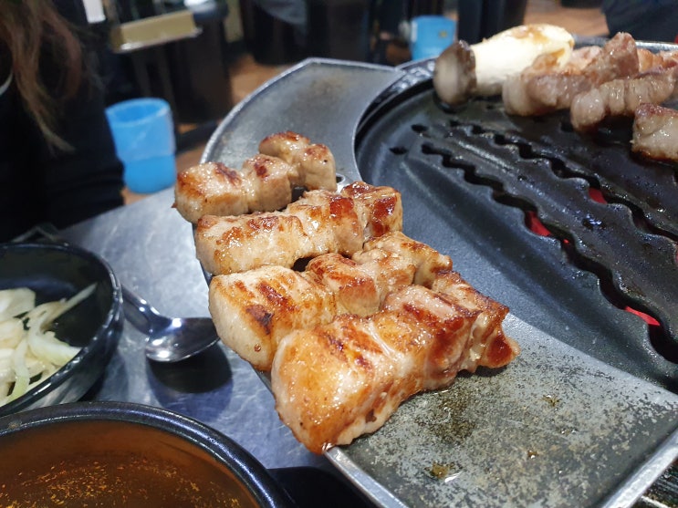  왕십리 삼겹살 목살은 역시 땅코참숯구이 본점