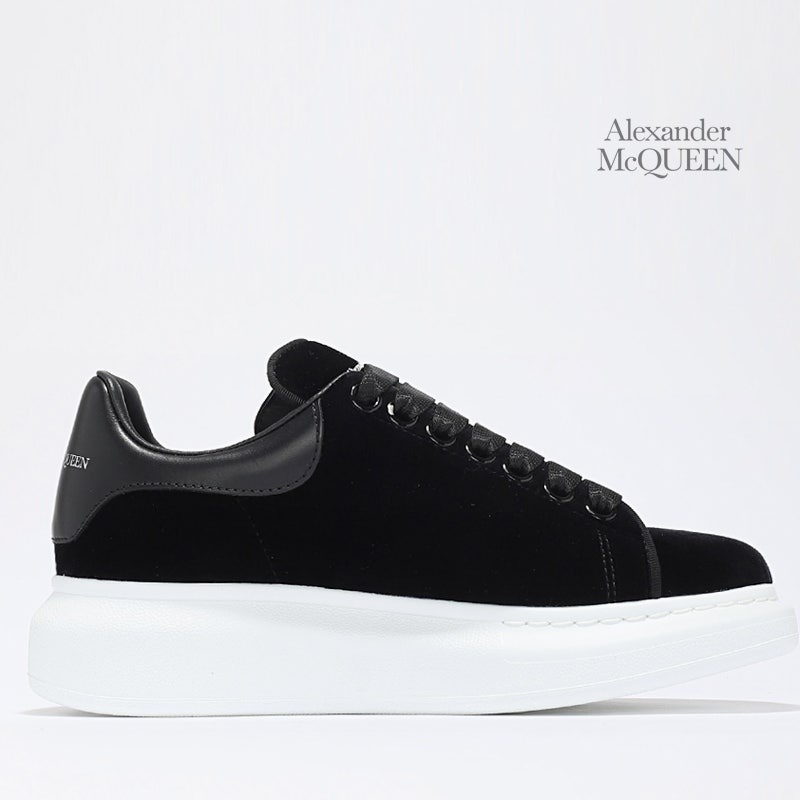 알렉산더맥퀸 OVERSIZE 벨벳 여성 스니커즈 BK