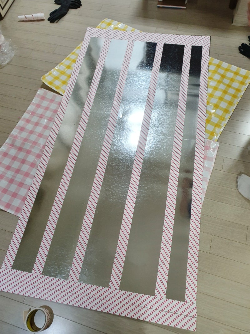함석판 자석벽칠판 : 실크벽지에도 붙일수 있어요 : 네이버 블로그