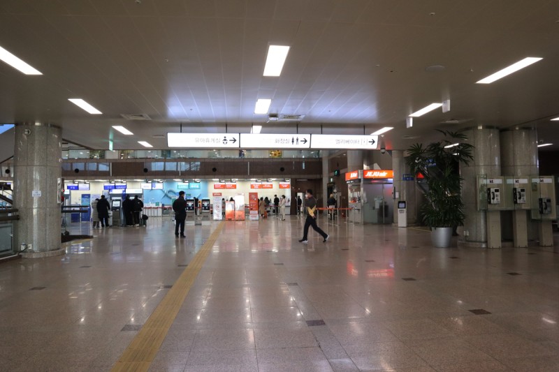 김해공항 국내선 부산 기념품 준비해요(면세점 시간) : 네이버 블로그