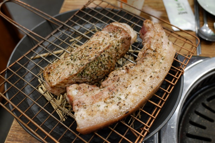  창원 상남동 고기집 진돼지 돼지고기 짚불구이