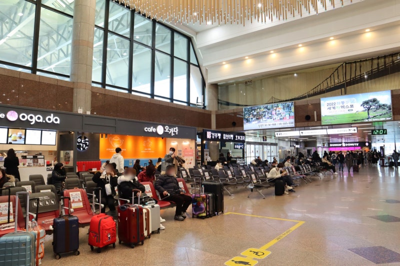 김해공항 국내선 부산 기념품 준비해요(면세점 시간) : 네이버 블로그