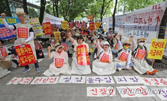 가입땐 "어서 오십시오"…보험금 청구하면 돌변하는 보험사 '눈살' 가입땐 "어서 오십시오"…보험금 청구하면 돌변하는 보험사 '눈살'