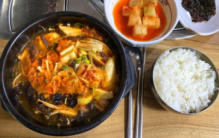  전주 피순대, 버섯국밥 맛집 "월미순대"