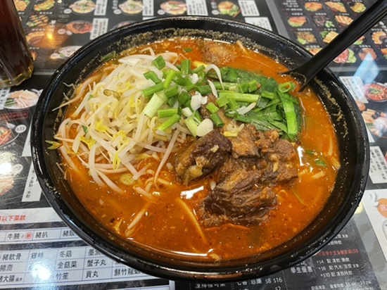  [홍콩 코즈웨이베이 운남 쌀국수] Yugu Noodle - 남기와 탐자이, 그리고 제 3의 선택지가 생기다!