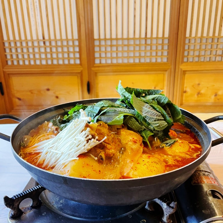  겨울에도 방문하기 좋은 애견 동반 한옥 식당 :: 개별룸으로 프라이빗하게 이용 가능한 경기 광주 남한산성 '포석정'