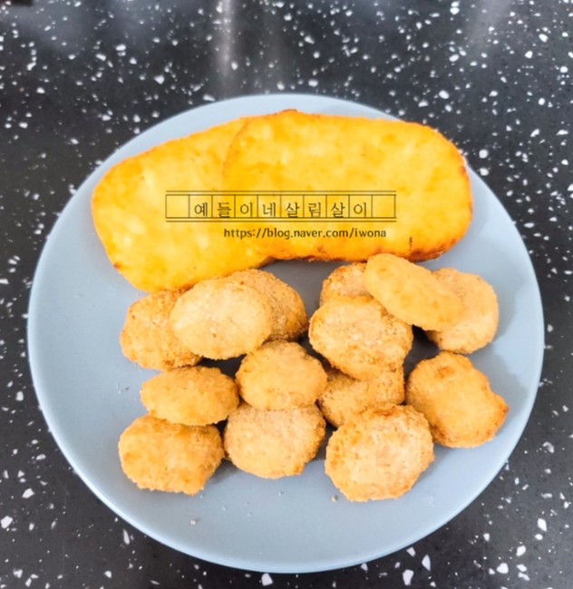  우리 남편 점심 도시락 반찬으로  cj꼬마돈까스 칭찬해