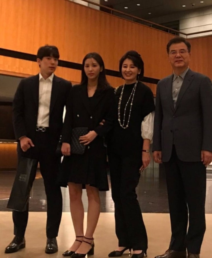 배우 강석우 나이 딸 강다은 아름다운 당신에게 라디오 하차 백신 3차 부작용 눈시력저하