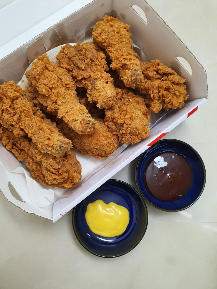  블로그 진심러의 "BBQ치킨 황금올리브 닭다리" 너무 맛있닭.